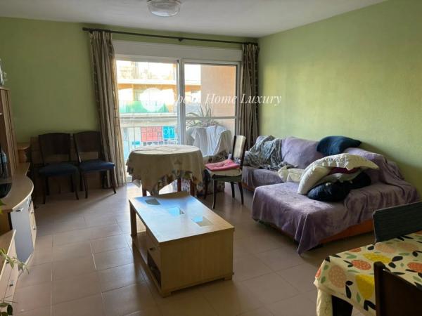 Piso en avenida del Mediterrani