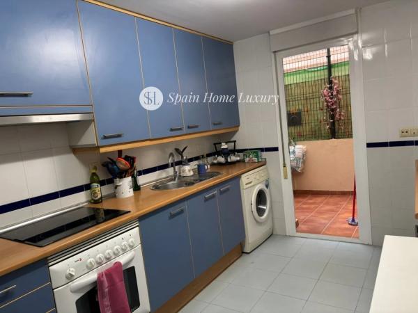 Piso en avenida del Mediterrani