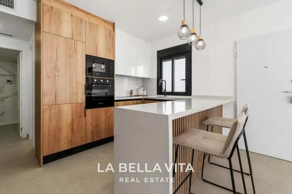 Chalet pareado en calle Veleta, 1