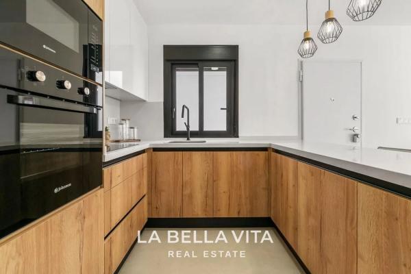 Chalet pareado en calle Veleta, 1