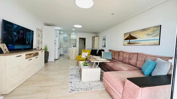 Casa independiente en calle Liszt