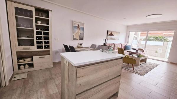 Casa independiente en calle Liszt