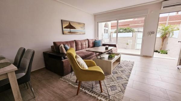 Casa independiente en calle Liszt