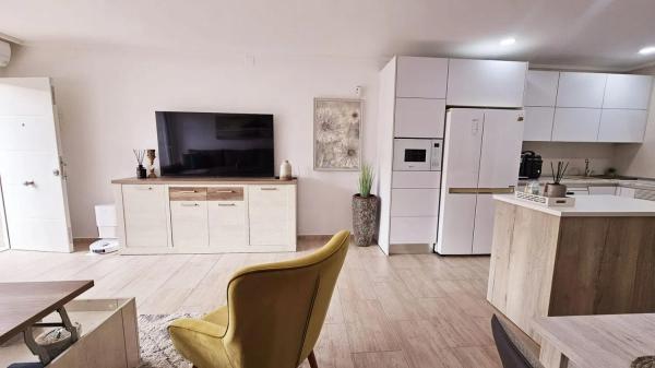 Casa independiente en calle Liszt