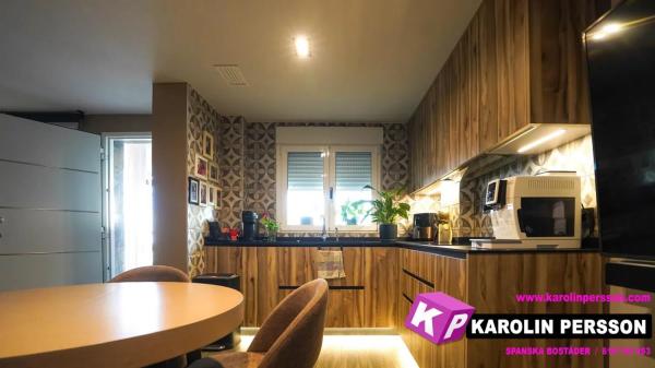 Casa independiente en calle Juan Sebastián Elcano