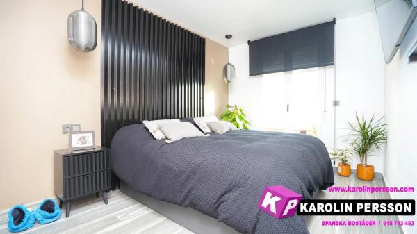 Casa independiente en calle Juan Sebastián Elcano