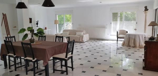 Casa independiente en camino Cipres