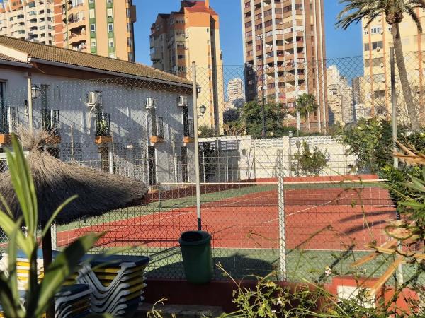 Chalet adosado en avenida Juan Fuster Zaragoza, 10