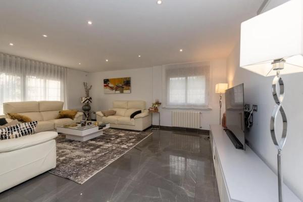 Casa independiente en calle de la Golondrina