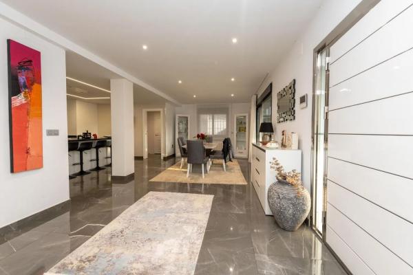 Casa independiente en calle de la Golondrina