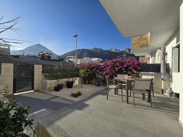 Chalet adosado en calle Nimega