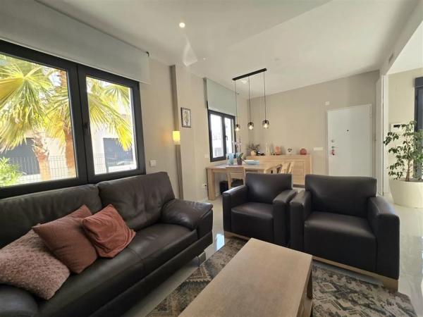 Chalet adosado en calle Nimega