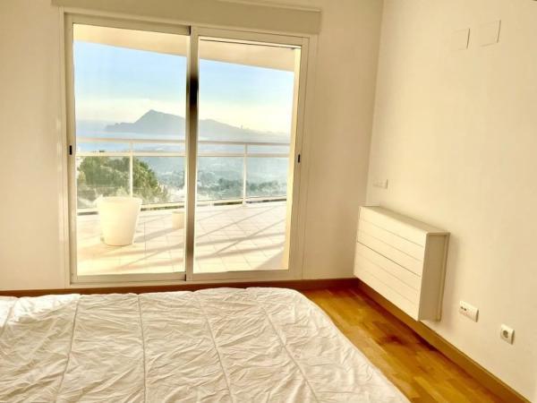 Chalet adosado en avenida Principal