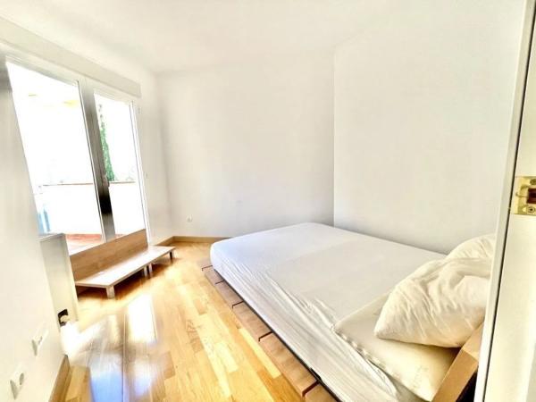 Chalet adosado en avenida Principal