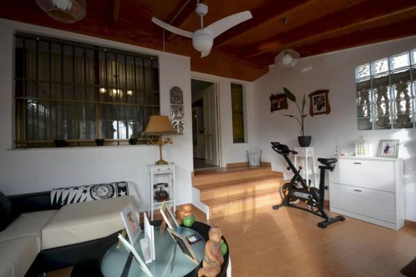 Chalet adosado en avenida de Cervantes