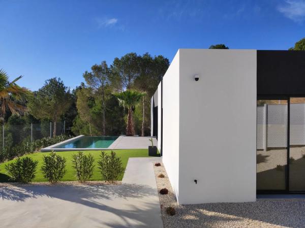 Casa independiente en calle Primavera