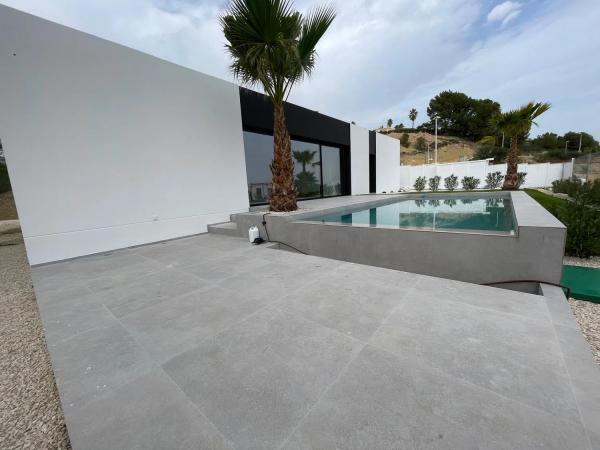 Casa independiente en calle Primavera