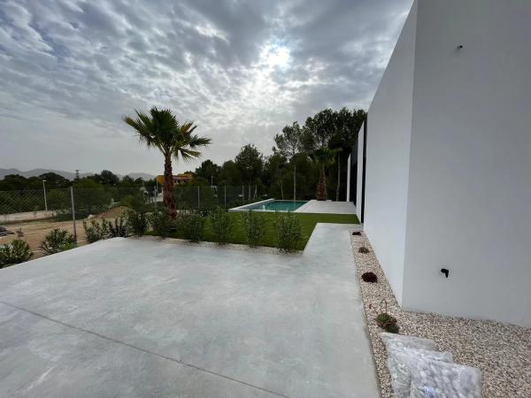 Casa independiente en calle Primavera