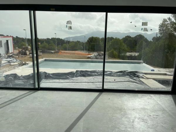 Casa independiente en calle Primavera