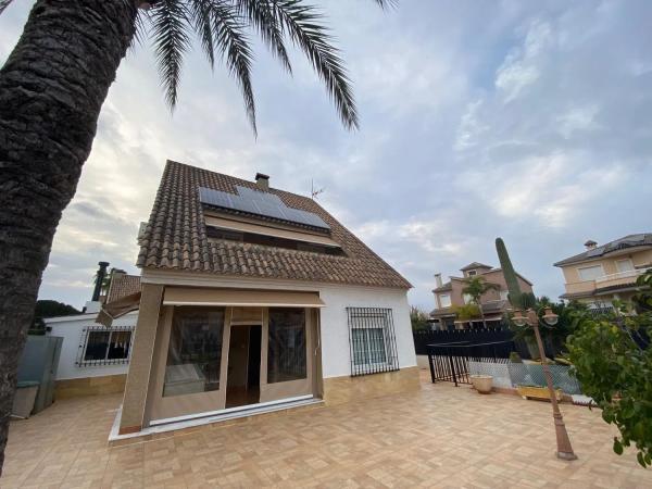 Casa independiente en carretera Matola