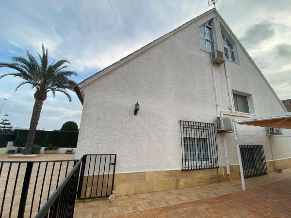 Casa independiente en carretera Matola