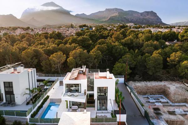 Casa independiente en Urbanització el Planet