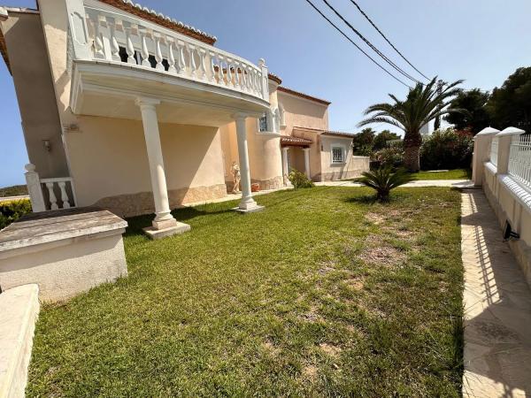 Chalet en calle del Milà, 48 -66