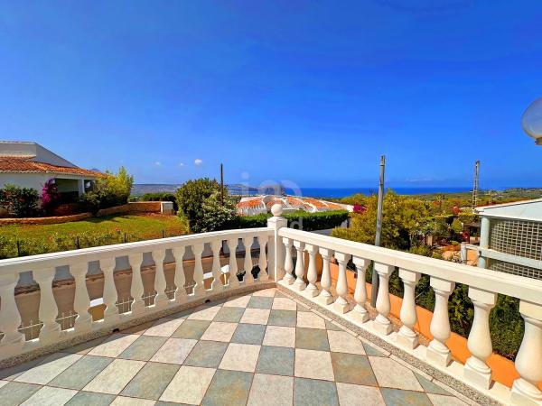 Chalet en calle del Milà, 48 -66