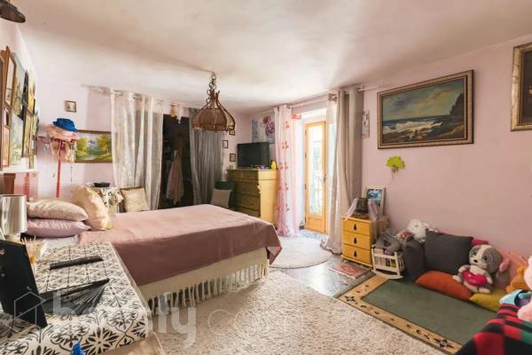 Chalet en calle de Vives