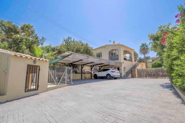 Chalet en Cap Martí - Pinomar