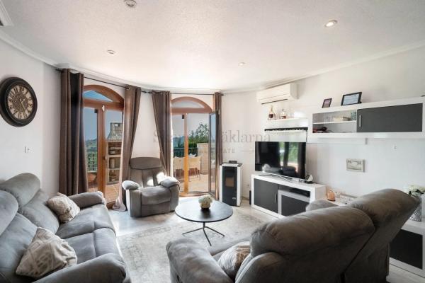 Casa independiente en calle lo Aguirre