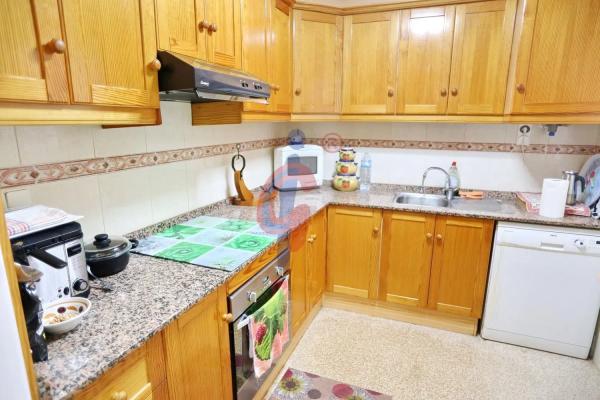 Piso en puerta de Riad, 1