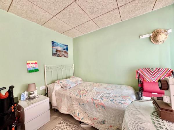 Chalet pareado en calle Amsterdam