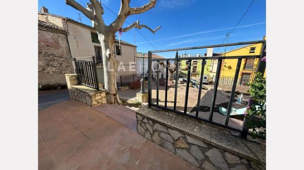 Casa independiente en calle de la Font del Rall