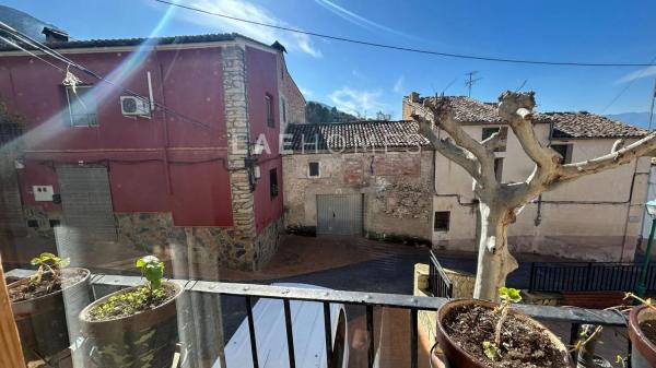 Casa independiente en calle de la Font del Rall