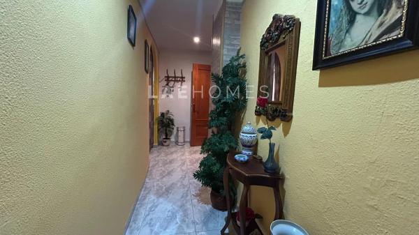 Casa independiente en calle de la Font del Rall