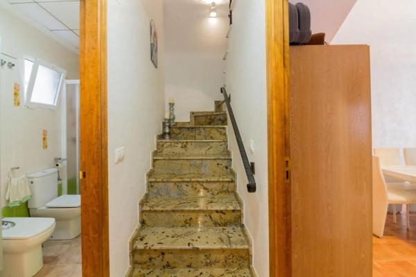 Chalet adosado en calle Infanta Elena