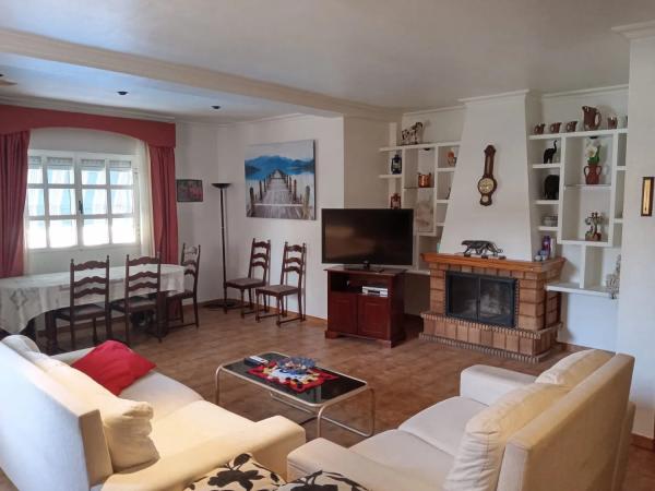 Casa independiente en calle Número 8