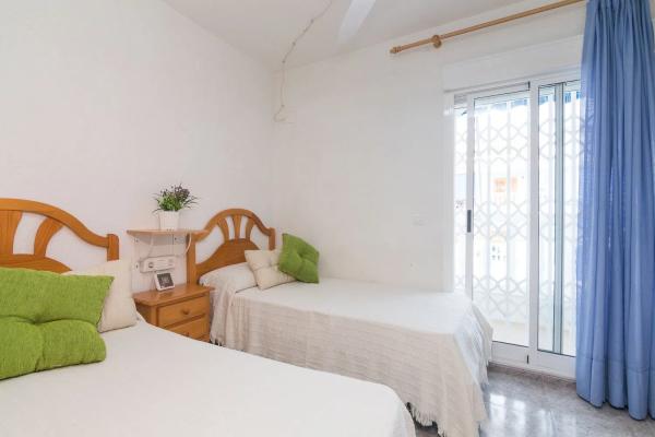 Chalet adosado en calle Costa Rica, 10