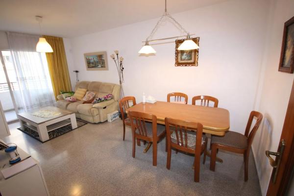 Piso en avenida Beniardá