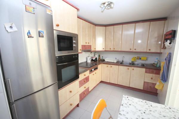 Piso en avenida Beniardá