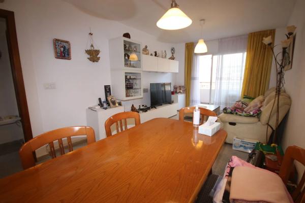 Piso en avenida Beniardá