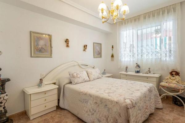 Piso en calle del Esperanto, 33