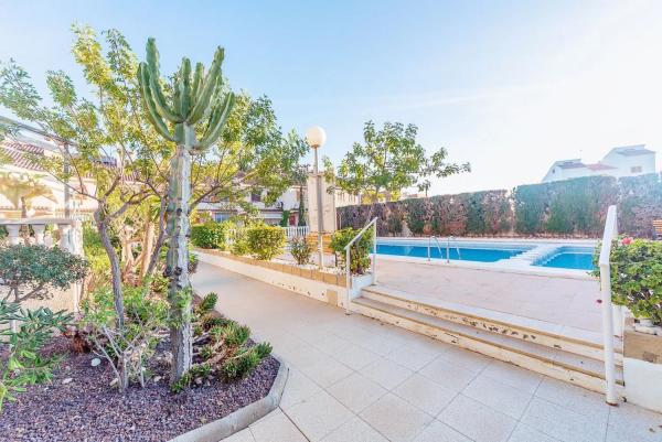 Piso en avenida Catalanet