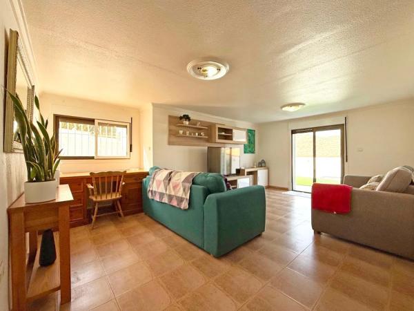 Casa independiente en calle Antártida, 11