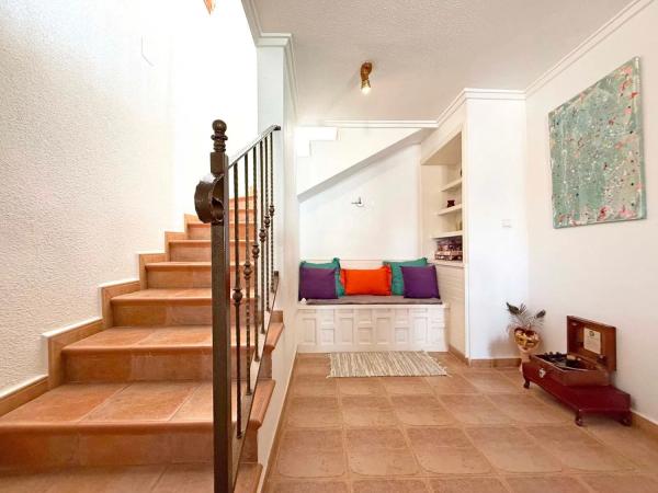 Casa independiente en calle Antártida, 11