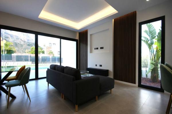 Casa independiente en calle Florencia s/n