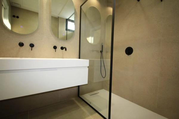 Casa independiente en calle Florencia s/n