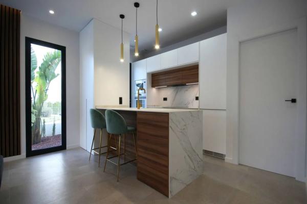 Casa independiente en calle Florencia s/n