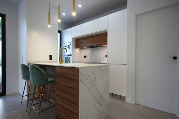 Casa independiente en calle Florencia s/n